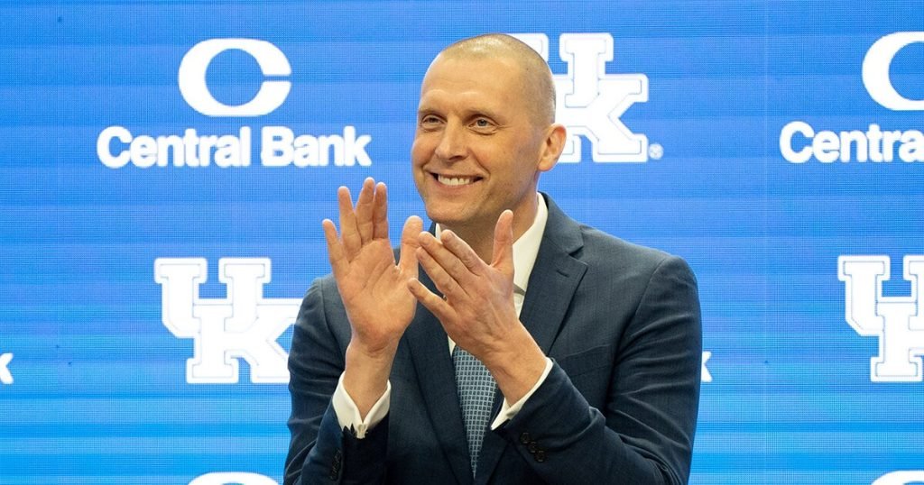 Kentucky-head-coach-Mark-Pope