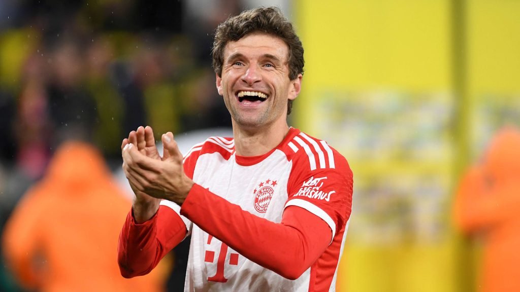 231104-thomas-mueller-lachen-ima
