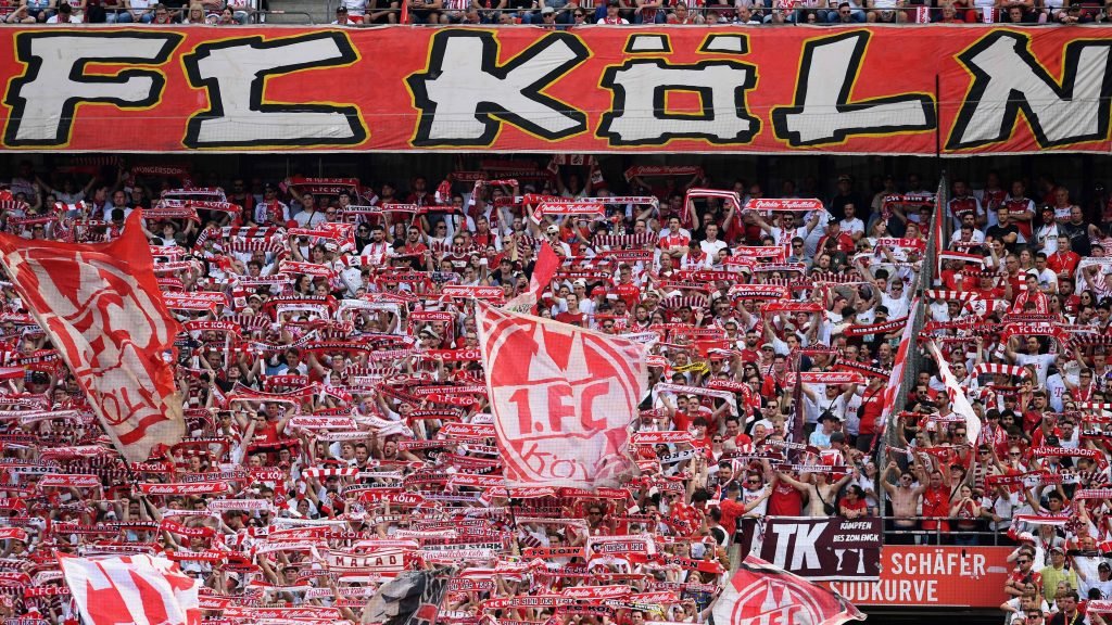 koeln-fans-100~3840x2160