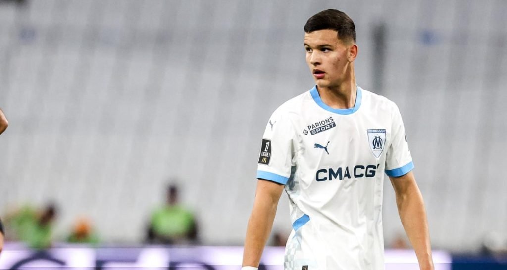 1200-L-om-coup-de-tonnerre-pour-valentin-carboni