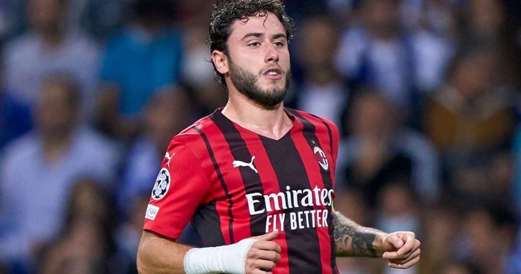 davide-calabria_dqd00xlk9cg61gskgkp1qqbmb