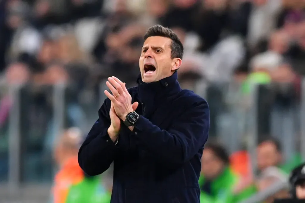 Thiago-Motta-Juventus-clap.jpg