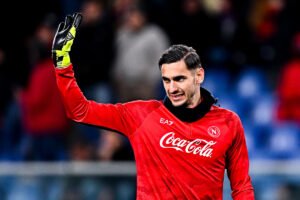 Alex-Meret-Napoli-warm-up