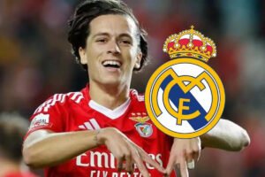 alvaro-carreras-con-escudo-rm_1200_800