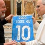 pope_leo_receives_a_napoli_shirt_from_naples_owner_aurelio_de_laurentiis_vatican_media