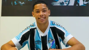 alysson-edward-joia-da-base-do-gremio