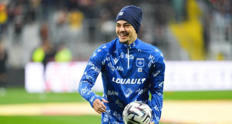1200-L-hollywood-veut-faire-son-march-angers-le-prsident-du-havre-dzingue-romain-faivre-auxerre