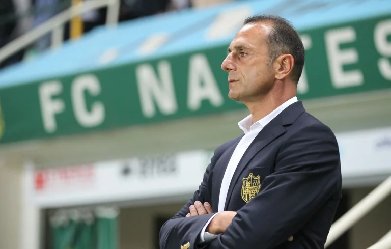 1444x920_nantes-le-17-09-2012-michel-der-zakarian-entraineur-du-fcn-lors-du-match-contre-guingamp