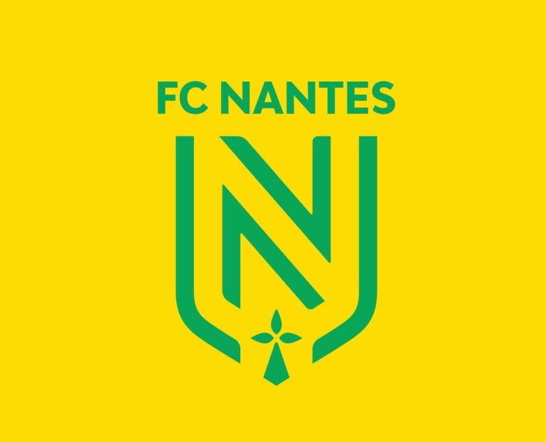 fc-nantes-logo-club-symbol-green-ligue-1-football-french-abstract-design-illustration-with-yellow-background-free-vector