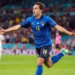 INFO DE DERNIÈRE MINUTE : Liverpool devance le Bayern et Dortmund pour s’attacher les services de Fernandez-Pardo, le défenseur de Lille.