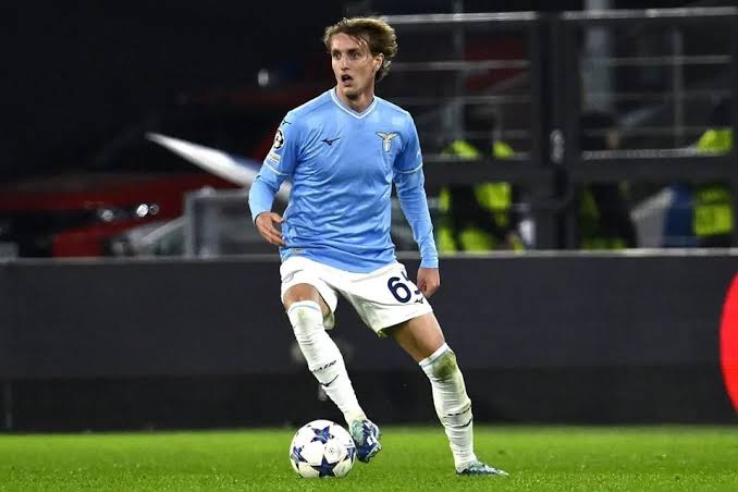 Nicolò Rovella pronto alle visite mediche mentre l’Atalanta BC continua l’inseguimento di Samuele Ricci, tra incertezze che incombono sulla Dea