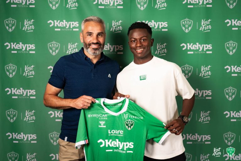 lassana-traore-nouveau-vert-et-neo-professionnel--1414523025