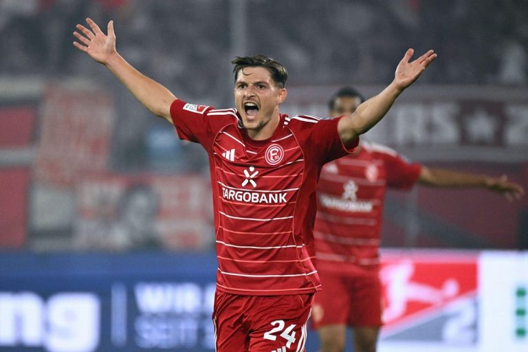 1. FC Heidenheim prüft Florent Muslija als möglichen Ersatz für Niklas Dorsch