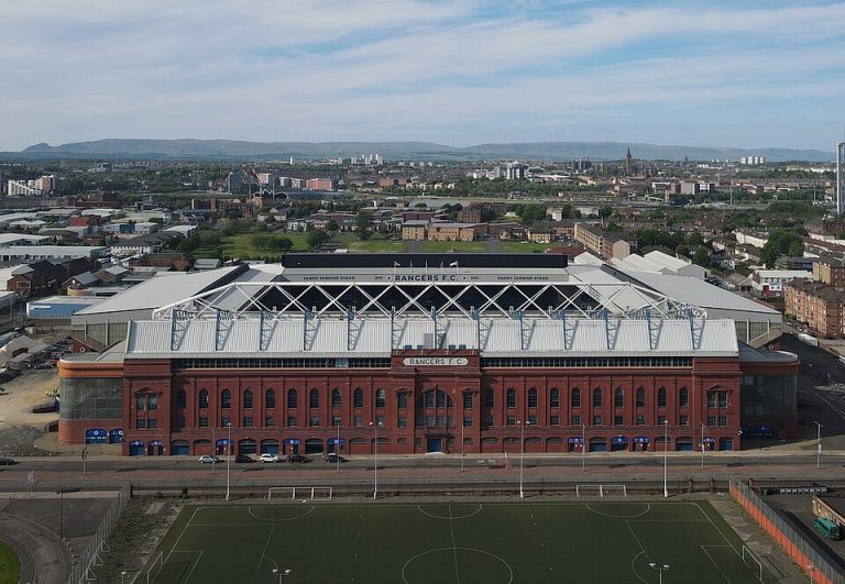 Ibrox_Stadium,_Rangers_FC_(cropped)