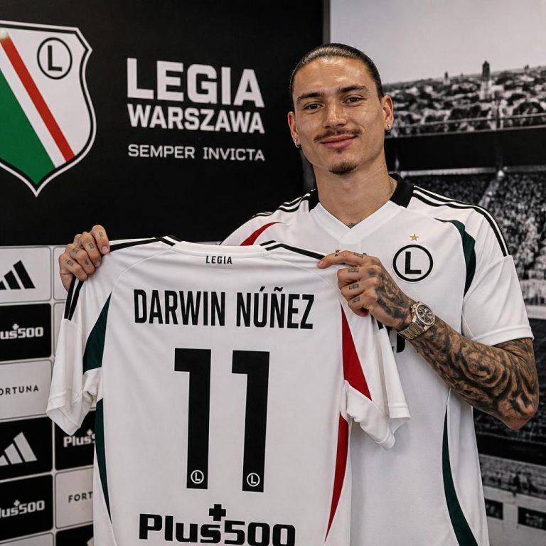 gpt-image-2_create_an_image_of_darwin_nunez_wearing_the_jersey_of_Legia_Warszawa_as_he_compl-0